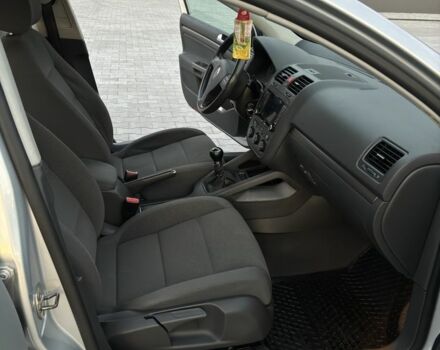 Сірий Фольксваген Гольф, об'ємом двигуна 1.6 л та пробігом 222 тис. км за 4400 $, фото 6 на Automoto.ua