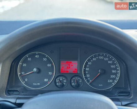 Серый Фольксваген Гольф, объемом двигателя 1.4 л и пробегом 212 тыс. км за 5300 $, фото 24 на Automoto.ua