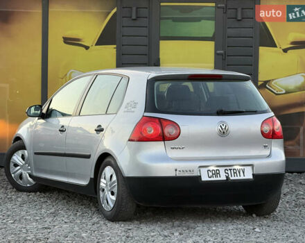 Серый Фольксваген Гольф, объемом двигателя 1.6 л и пробегом 229 тыс. км за 5600 $, фото 15 на Automoto.ua