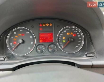 Сірий Фольксваген Гольф, об'ємом двигуна 1.6 л та пробігом 203 тис. км за 6850 $, фото 53 на Automoto.ua