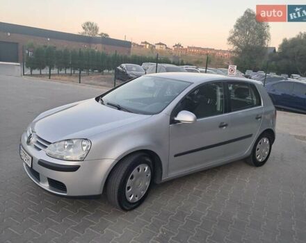 Серый Фольксваген Гольф, объемом двигателя 1.6 л и пробегом 277 тыс. км за 5500 $, фото 23 на Automoto.ua