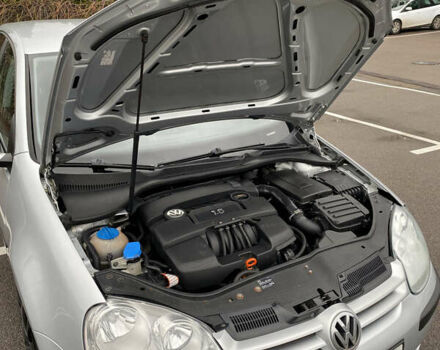 Серый Фольксваген Гольф, объемом двигателя 1.6 л и пробегом 250 тыс. км за 5800 $, фото 52 на Automoto.ua