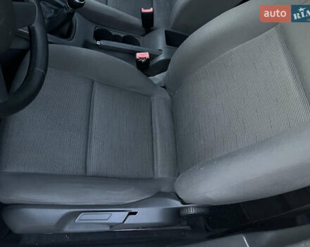 Серый Фольксваген Гольф, объемом двигателя 1.4 л и пробегом 195 тыс. км за 5400 $, фото 33 на Automoto.ua