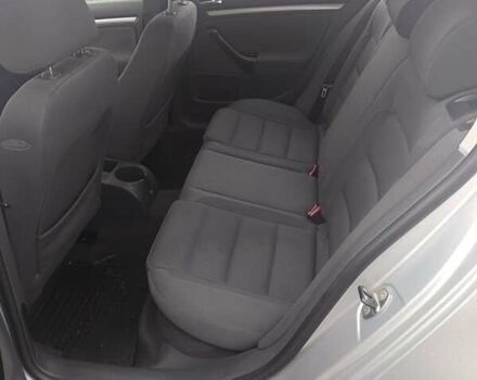 Серый Фольксваген Гольф, объемом двигателя 1.4 л и пробегом 200 тыс. км за 3700 $, фото 6 на Automoto.ua