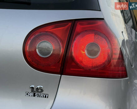 Серый Фольксваген Гольф, объемом двигателя 1.6 л и пробегом 229 тыс. км за 5600 $, фото 24 на Automoto.ua