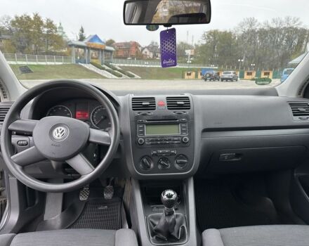 Сірий Фольксваген Гольф, об'ємом двигуна 1.4 л та пробігом 290 тис. км за 4300 $, фото 7 на Automoto.ua