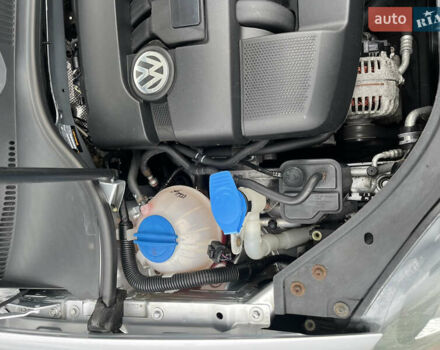 Серый Фольксваген Гольф, объемом двигателя 1.6 л и пробегом 259 тыс. км за 5400 $, фото 33 на Automoto.ua