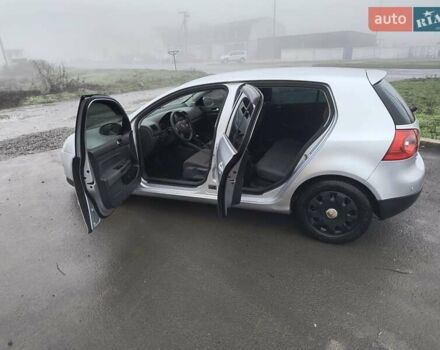 Серый Фольксваген Гольф, объемом двигателя 1.4 л и пробегом 253 тыс. км за 4900 $, фото 5 на Automoto.ua