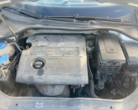 Серый Фольксваген Гольф, объемом двигателя 1.4 л и пробегом 243 тыс. км за 4400 $, фото 7 на Automoto.ua