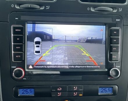 Серый Фольксваген Гольф, объемом двигателя 1.6 л и пробегом 225 тыс. км за 5400 $, фото 21 на Automoto.ua