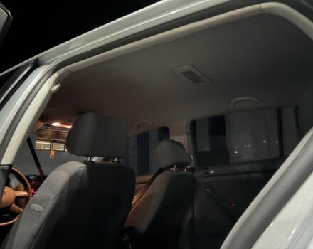 Серый Фольксваген Гольф, объемом двигателя 1.6 л и пробегом 202 тыс. км за 5100 $, фото 12 на Automoto.ua