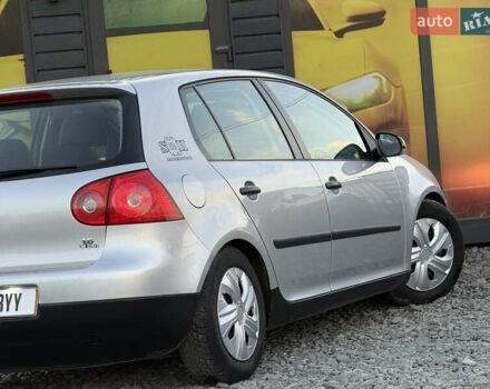 Серый Фольксваген Гольф, объемом двигателя 1.6 л и пробегом 229 тыс. км за 5600 $, фото 22 на Automoto.ua