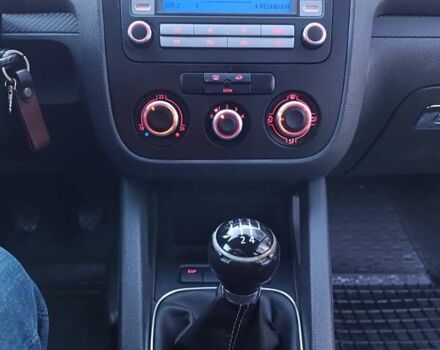 Сірий Фольксваген Гольф, об'ємом двигуна 1.39 л та пробігом 274 тис. км за 4000 $, фото 28 на Automoto.ua