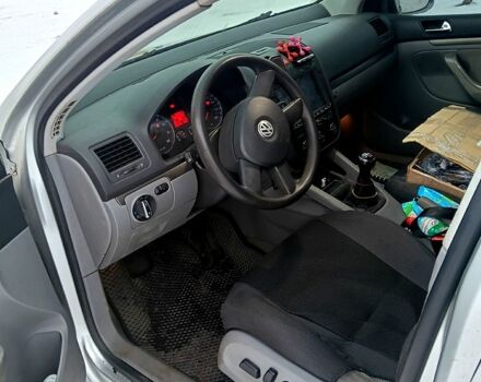 Сірий Фольксваген Гольф, об'ємом двигуна 1.6 л та пробігом 304 тис. км за 4650 $, фото 4 на Automoto.ua