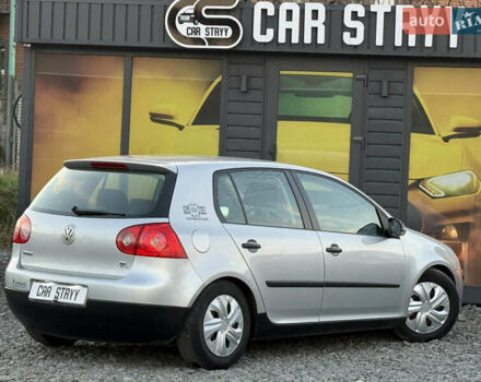 Серый Фольксваген Гольф, объемом двигателя 1.6 л и пробегом 229 тыс. км за 5600 $, фото 23 на Automoto.ua