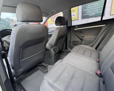 Сірий Фольксваген Гольф, об'ємом двигуна 1.6 л та пробігом 267 тис. км за 4800 $, фото 6 на Automoto.ua