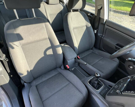 Фольксваген Гольф 2004 у Луцьку на Automoto.ua Сірий Фольксваген Гольф, об'ємом двигуна 1.6 л та пробігом 261 тис. км за 5400 $, фото 13 на Automoto.ua