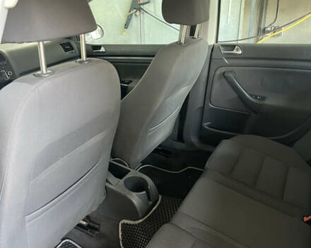 Сірий Фольксваген Гольф, об'ємом двигуна 1.6 л та пробігом 300 тис. км за 4850 $, фото 11 на Automoto.ua