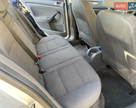 Серый Фольксваген Гольф, объемом двигателя 1.4 л и пробегом 255 тыс. км за 4100 $, фото 8 на Automoto.ua