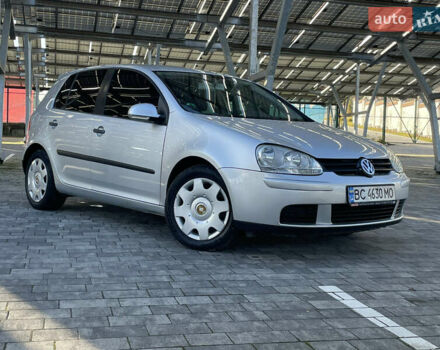 Серый Фольксваген Гольф, объемом двигателя 1.6 л и пробегом 214 тыс. км за 5670 $, фото 2 на Automoto.ua