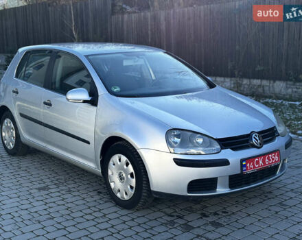Серый Фольксваген Гольф, объемом двигателя 1.4 л и пробегом 212 тыс. км за 5300 $, фото 3 на Automoto.ua