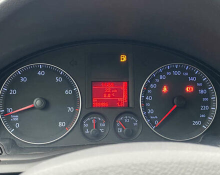 Серый Фольксваген Гольф, объемом двигателя 1.6 л и пробегом 250 тыс. км за 5800 $, фото 47 на Automoto.ua