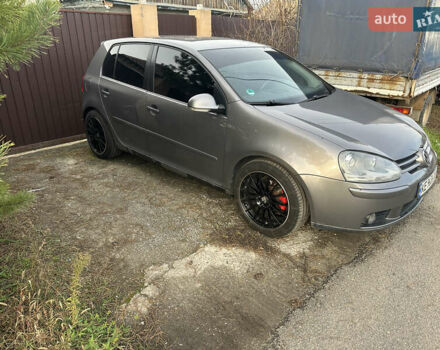 Серый Фольксваген Гольф, объемом двигателя 1.6 л и пробегом 263 тыс. км за 5600 $, фото 24 на Automoto.ua