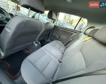 Серый Фольксваген Гольф, объемом двигателя 1.6 л и пробегом 229 тыс. км за 5600 $, фото 37 на Automoto.ua