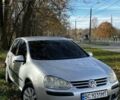 Серый Фольксваген Гольф, объемом двигателя 1.6 л и пробегом 273 тыс. км за 4700 $, фото 1 на Automoto.ua