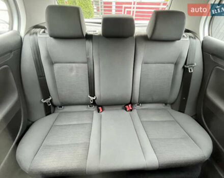 Серый Фольксваген Гольф, объемом двигателя 1.6 л и пробегом 259 тыс. км за 5400 $, фото 24 на Automoto.ua