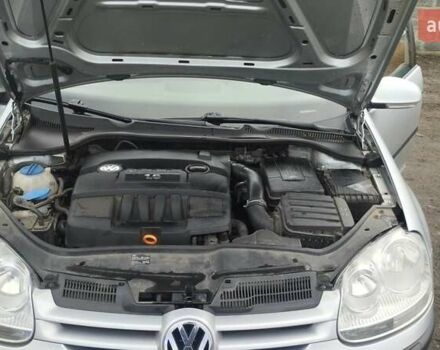 Серый Фольксваген Гольф, объемом двигателя 1.6 л и пробегом 202 тыс. км за 6000 $, фото 5 на Automoto.ua
