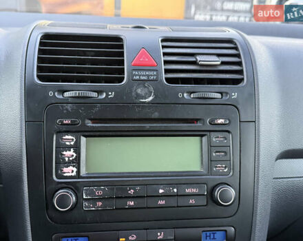 Серый Фольксваген Гольф, объемом двигателя 1.6 л и пробегом 229 тыс. км за 5600 $, фото 44 на Automoto.ua