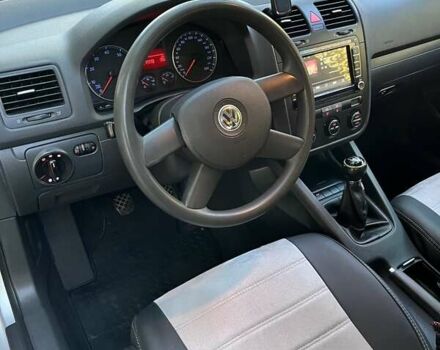 Серый Фольксваген Гольф, объемом двигателя 1.6 л и пробегом 220 тыс. км за 5200 $, фото 12 на Automoto.ua