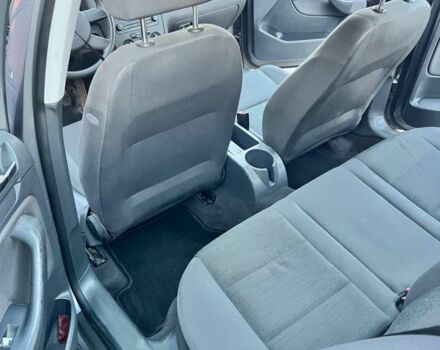 Серый Фольксваген Гольф, объемом двигателя 1.4 л и пробегом 290 тыс. км за 4350 $, фото 4 на Automoto.ua