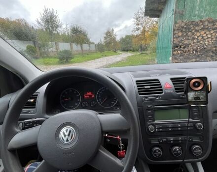 Фольксваген Гольф 2004 у Богородчанах на Automoto.ua Сірий Фольксваген Гольф, об'ємом двигуна 1.6 л та пробігом 201 тис. км за 5900 $, фото 7 на Automoto.ua