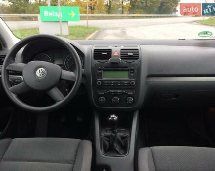 Фольксваген Гольф 2004 у Немирове на Automoto.ua Сірий Фольксваген Гольф, об'ємом двигуна 1.39 л та пробігом 186 тис. км за 5000 $, фото 17 на Automoto.ua