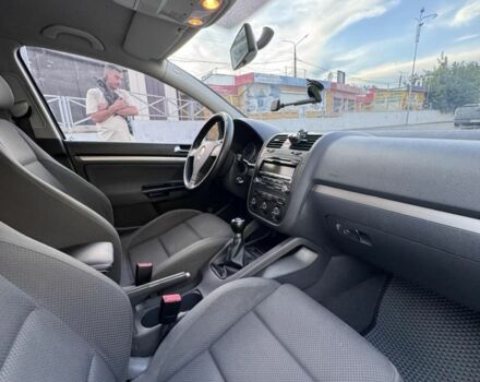 Сірий Фольксваген Гольф, об'ємом двигуна 1.6 л та пробігом 267 тис. км за 4800 $, фото 10 на Automoto.ua