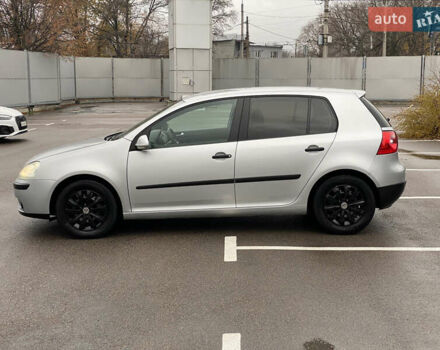 Серый Фольксваген Гольф, объемом двигателя 1.6 л и пробегом 250 тыс. км за 5800 $, фото 2 на Automoto.ua