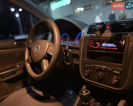 Серый Фольксваген Гольф, объемом двигателя 1.6 л и пробегом 202 тыс. км за 5100 $, фото 15 на Automoto.ua