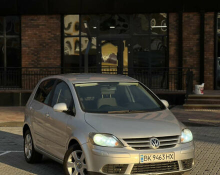 Фольксваген Гольф 2005 у Вінниці на Automoto.ua Сірий Фольксваген Гольф, об'ємом двигуна 1.97 л та пробігом 325 тис. км за 6900 $, фото 7 на Automoto.ua