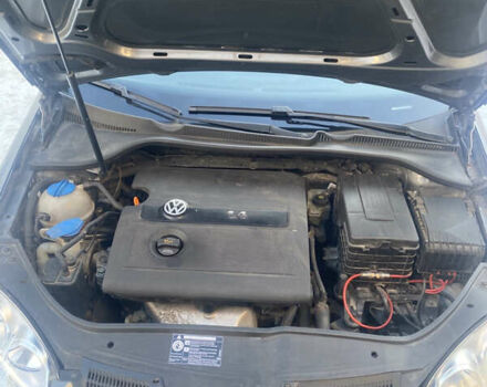 Серый Фольксваген Гольф, объемом двигателя 1.4 л и пробегом 236 тыс. км за 4680 $, фото 7 на Automoto.ua