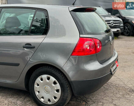 Серый Фольксваген Гольф, объемом двигателя 1.4 л и пробегом 271 тыс. км за 5190 $, фото 7 на Automoto.ua