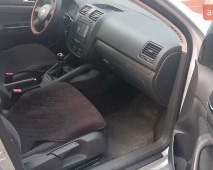 Серый Фольксваген Гольф, объемом двигателя 1.6 л и пробегом 242 тыс. км за 5150 $, фото 22 на Automoto.ua