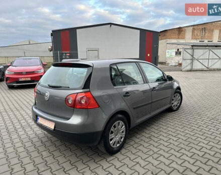 Серый Фольксваген Гольф, объемом двигателя 1.4 л и пробегом 270 тыс. км за 4400 $, фото 3 на Automoto.ua