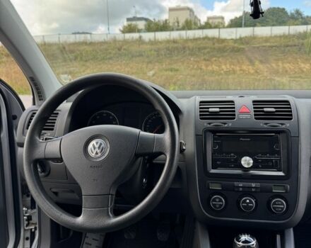 Серый Фольксваген Гольф, объемом двигателя 1.6 л и пробегом 225 тыс. км за 5600 $, фото 14 на Automoto.ua