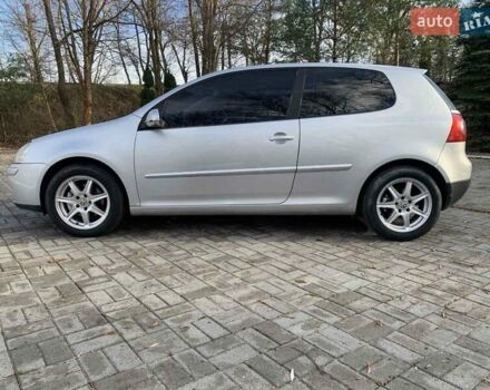Серый Фольксваген Гольф, объемом двигателя 2 л и пробегом 330 тыс. км за 4999 $, фото 6 на Automoto.ua