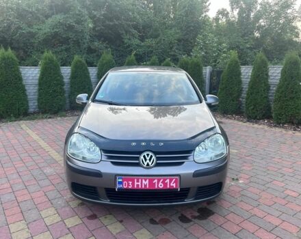 Серый Фольксваген Гольф, объемом двигателя 1.6 л и пробегом 185 тыс. км за 5350 $, фото 1 на Automoto.ua