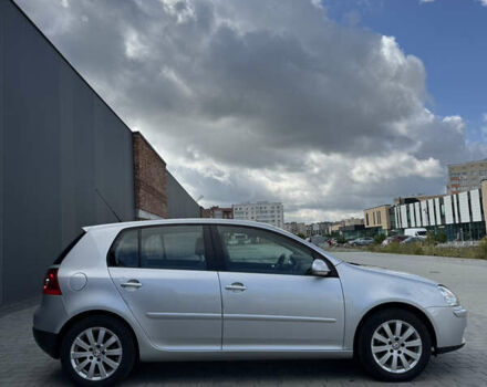 Серый Фольксваген Гольф, объемом двигателя 1.6 л и пробегом 225 тыс. км за 6000 $, фото 11 на Automoto.ua