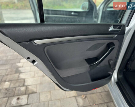 Серый Фольксваген Гольф, объемом двигателя 1.4 л и пробегом 234 тыс. км за 4750 $, фото 35 на Automoto.ua