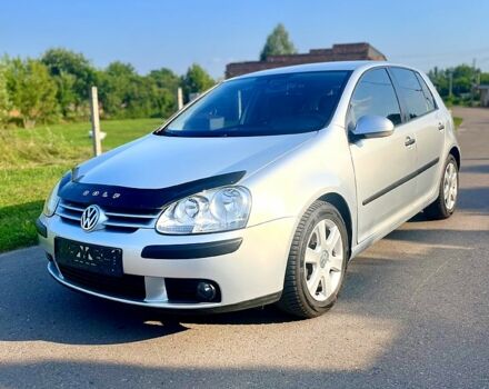 Серый Фольксваген Гольф, объемом двигателя 1.6 л и пробегом 290 тыс. км за 5850 $, фото 1 на Automoto.ua